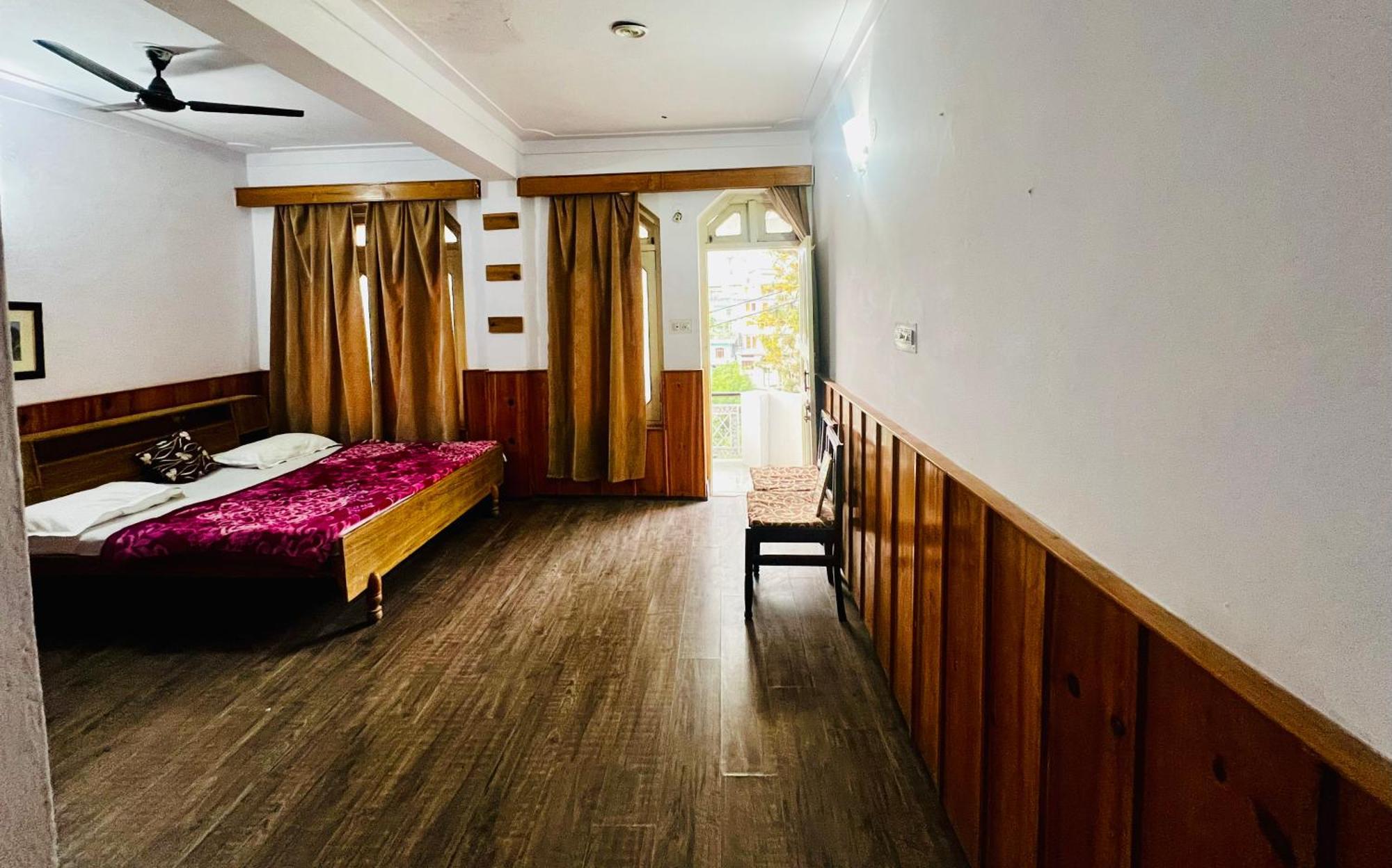 Inder Palace Barkot Ngoại thất bức ảnh